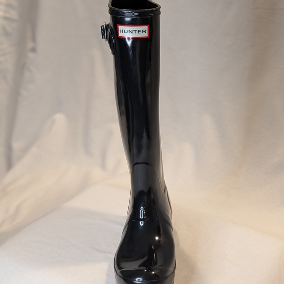 Hunter Black Tall Rain Boots - Picture 9 of 13